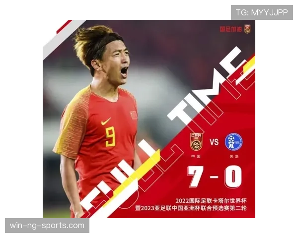 武磊下班一身汗拎着那个包，比我一个月工资还贵